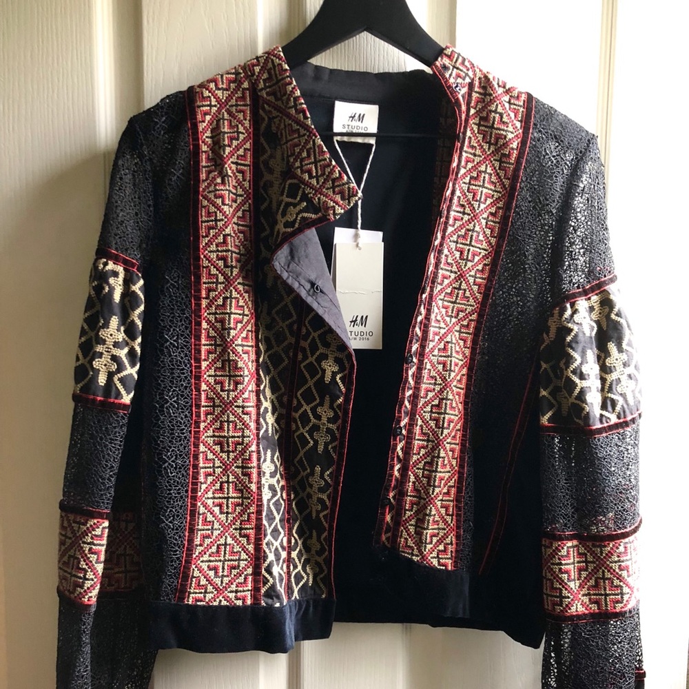 Unique H&M tapestry jacket